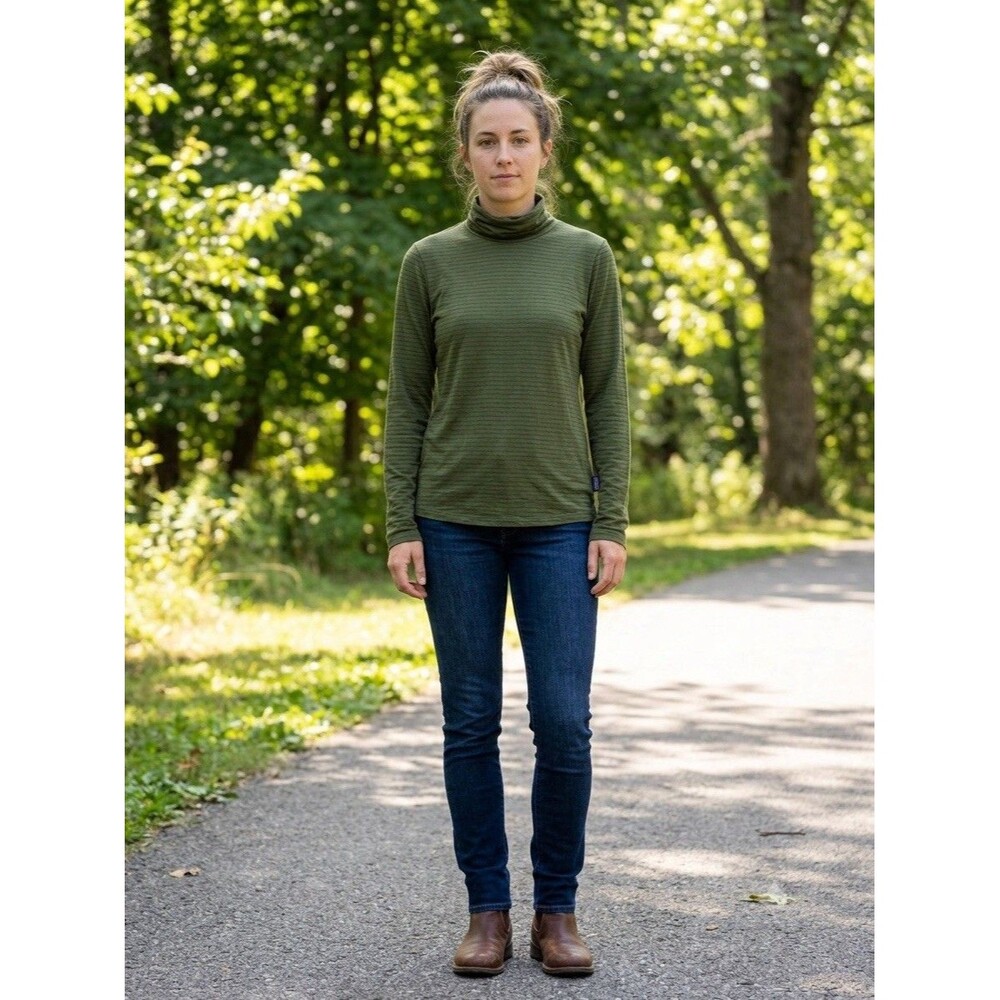 Patagonia Womens Mainstay Turtleneck Top Olive Green Striped Lightweight Size M